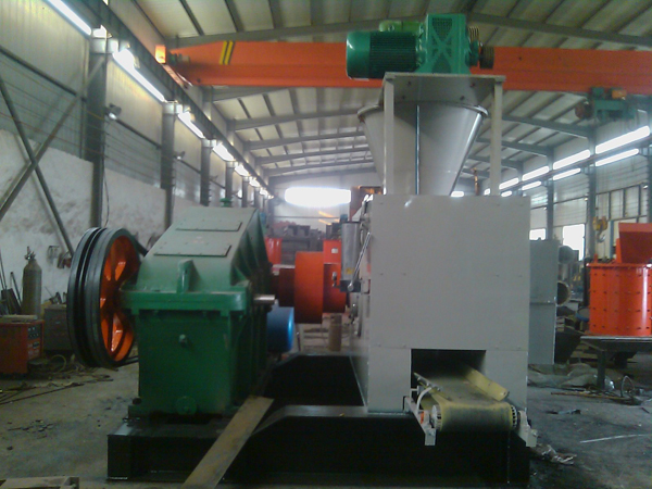 High pressure briquettes pressing machine